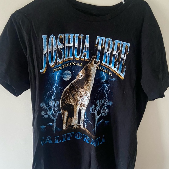 Joshua Tree Graphic Tee - Picture 1 of 2